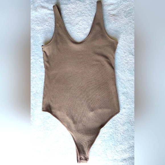 Abercrombie & Fitch, SET of 2 Bodysuits, Olive Green & Black, Size Medium, GUC - Picture 3 of 14